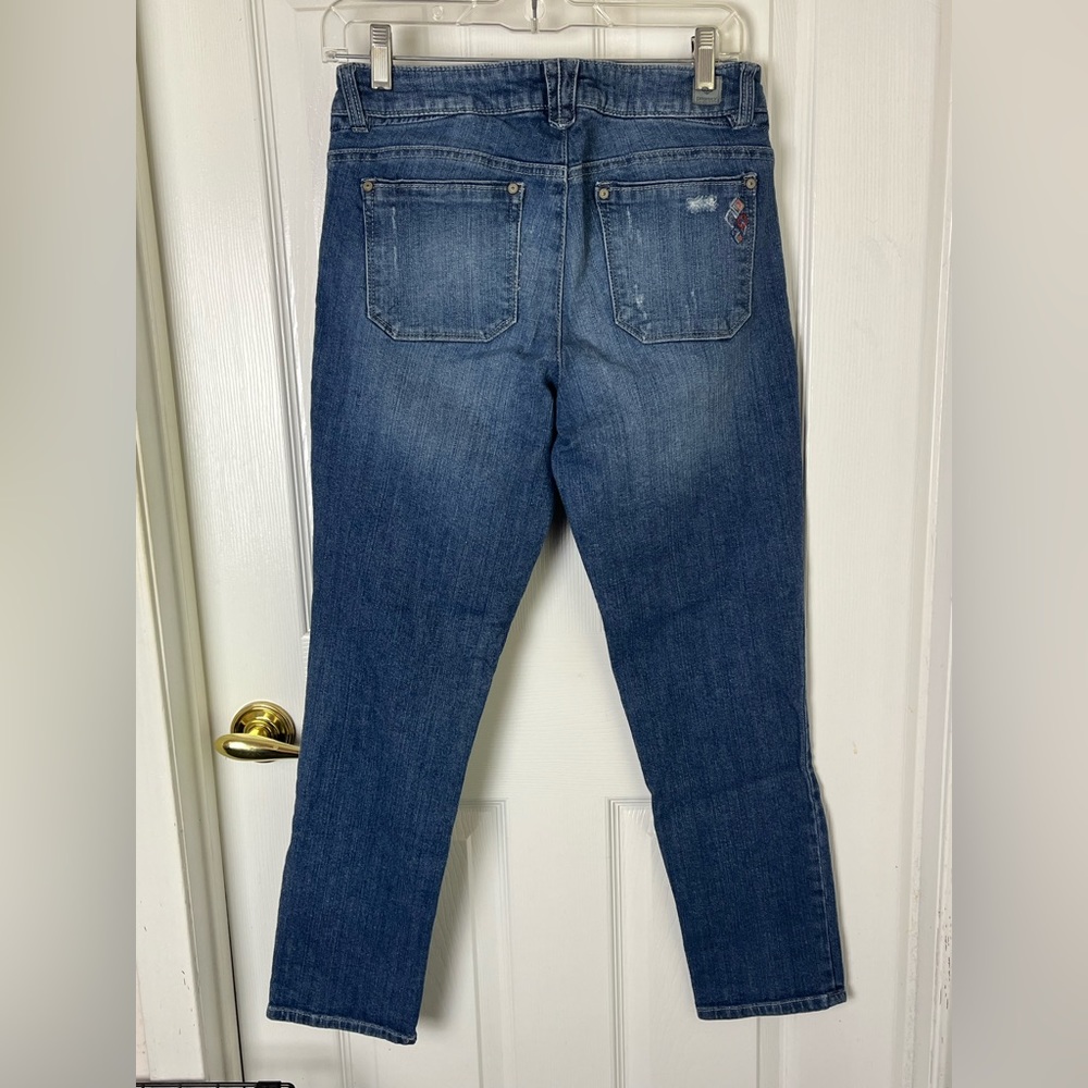 Democracy Girlfriend diamond embroidered jeans, size 6 - Picture 2 of 10